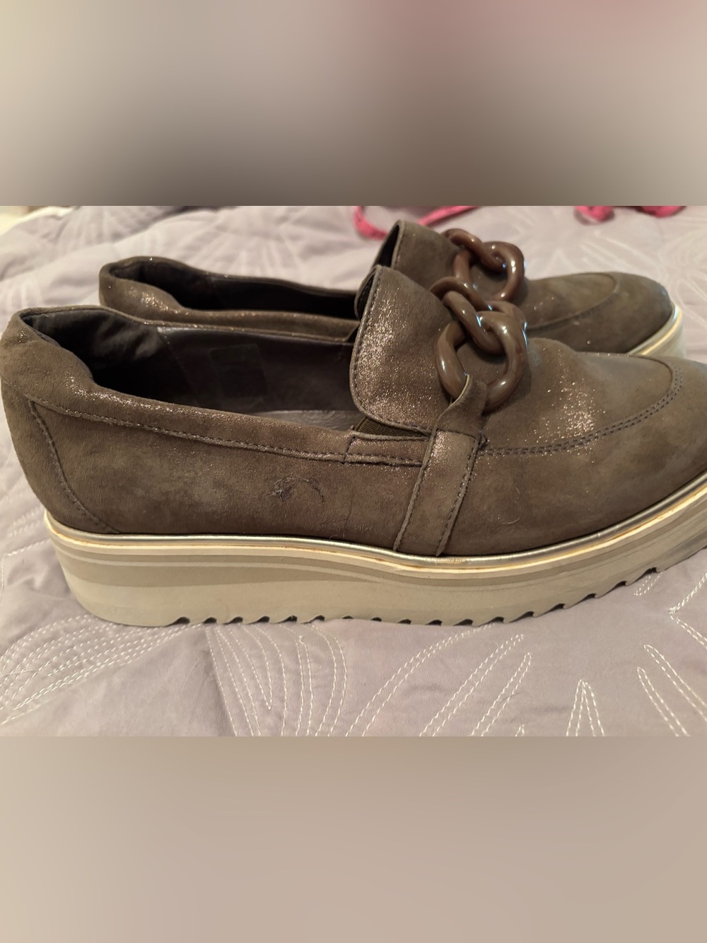 Soft Waves olive green suede platform loafer 41